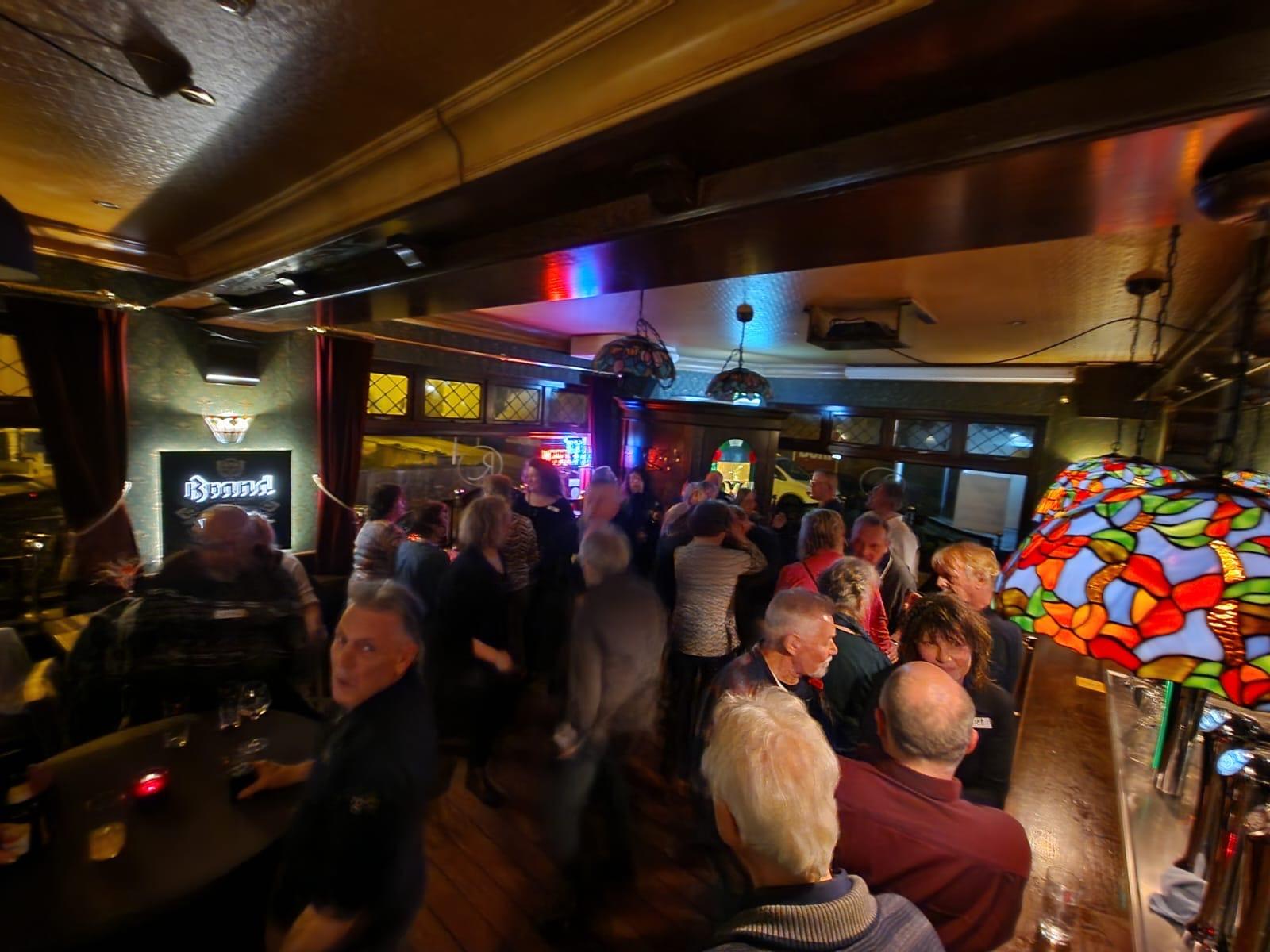 singlescafe singleparty You Tube You Tube DatingOost.nl datingsite Reuring Wehl Gelderland singles vrijgezellen alleenstaand wat te doen op zaterdag zaterdagavond singlesavond singlesfeestrje Wehl Doetinchem singlesfeestje ontmoetingsavond datingfeest datingparty datingbureau datingsite DatingOost Dating Oost DatingOost.nl